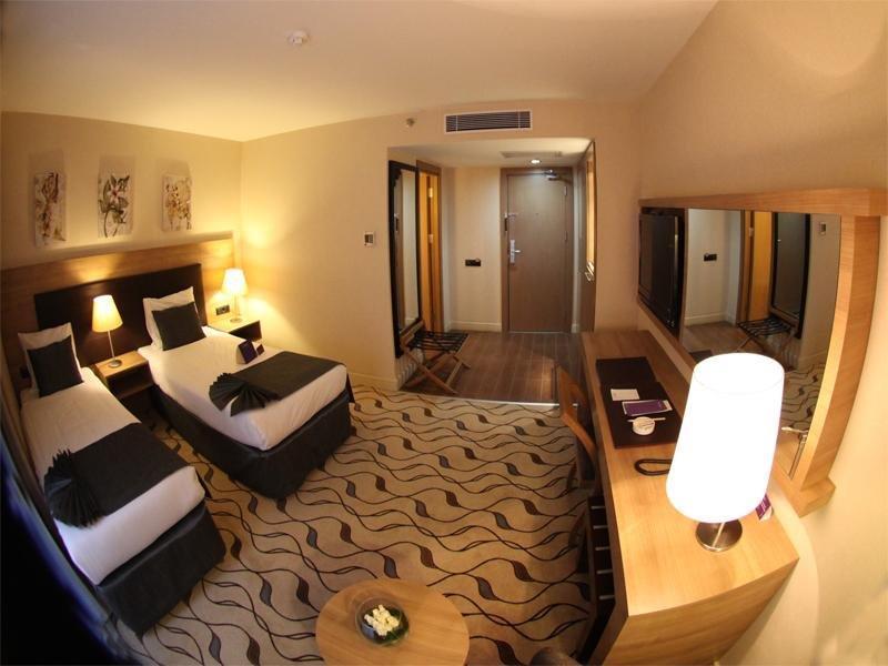 Listana Hotel Istanboel Buitenkant foto